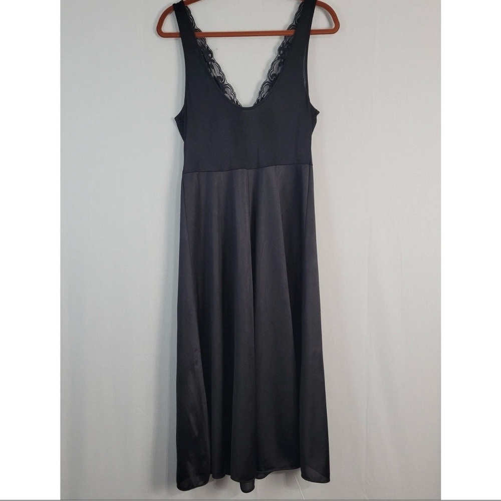 Vanity Fair Vintage Black Lace-Trim Satin Slip Nightgown Dress Size Large - Picture 9 of 14